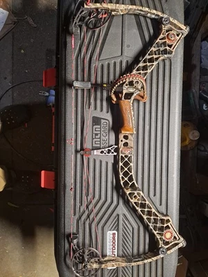 Mathews Z7 Magnum 70lbs extremidades 27" 28" o 29" levas disponibles nuevas cuerdas ABB  Foto 1 de 4