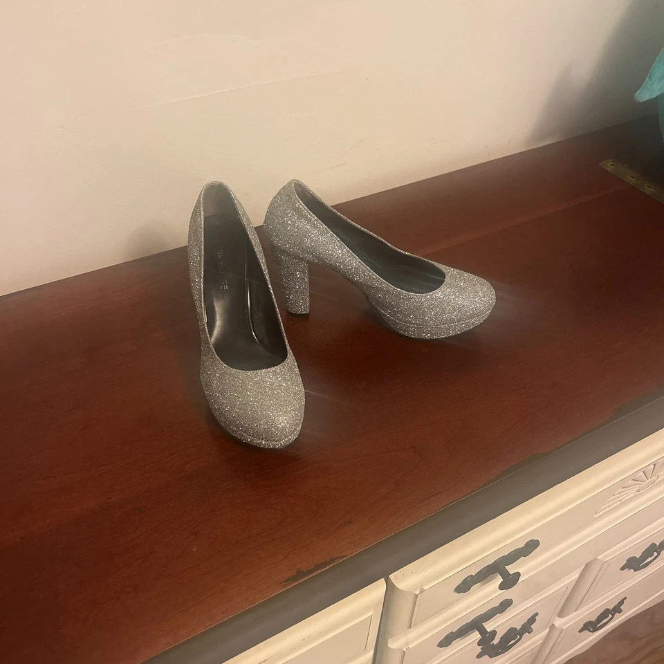 Silver Bridal Shoes/Wedding shoes/Engagement Shoes/bridesmaid shoes /Comfortable - Image 1 of 1