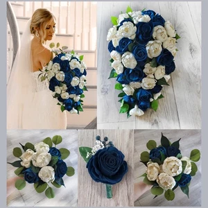 Ramo de novia azul marino y marfil cascada de madera Sola boda dama de honor flores - Imagen 1 de 10