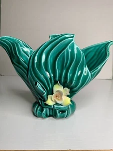 MCM Ucago Vintage Green Art Pottery Vase w/Waterlily Leaves And Flower - Picture 1 of 11