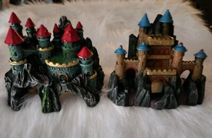 Aquarium Decorations Castle Set Lot Of 2 Swim Through Holes Colorful NWOT - Picture 1 of 5