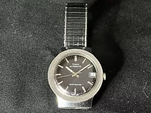 Orologio Vintage Timex Automatico con Data Quadrante Nero Quadrante Carica Automatica - Funzionante - Foto 1 di 6