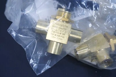 Ball valve 40 series, Swagelok, 3 way, 1/8 FNPT, B-42XF2 - Image 1 of 3