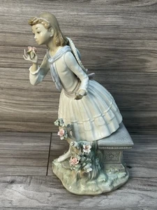 Lladro 1313 EXQUISITE SCENT (Girl) RARE 11.25" - Picture 1 of 4