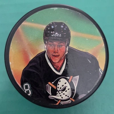 Disco de hockey Anaheim Mighty Ducks Teemu Selanne Foto 1 de 2