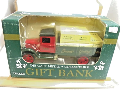 ERTL 1:34, 1931 JAULA OJO DE HALCÓN "SALUDOS DE TEMPORADA" NUEVO SIN ABRIR, CON CAJA Foto 1 de 2