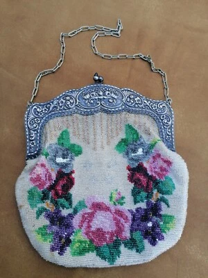 Borsetta con decoro di perline, epoca 1800 - Immagine 1 di 4