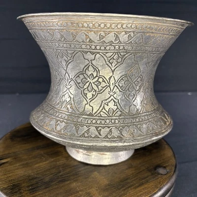 Buque de cobre de la era Qajar martillado a mano caligrafía islámica estañado finales de 1800 Foto 1 de 4