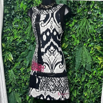 Vestido Desigual Talla 40 EE. UU. 8 Negro Blanco Estampado Ikat Patchwork Sin Mangas 3206 Foto 1 de 4