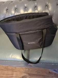 Mountain Warehouse Haustiertrage Reisetasche für Hunde Katzen schwarz wasserdicht klein - Bild 1 von 5