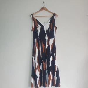 M&S Fit & Flare Dress Marks and Spencer Occasion Party Wedding UK 10 EU 38 Black - Picture 1 of 21