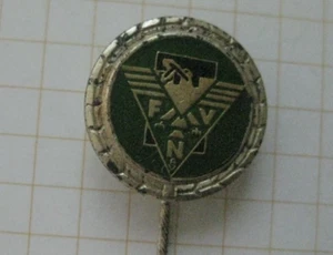 FIJACIÓN DE FUTBOL BAJO RIN / AGUJA DE HONOR... Aguja deportiva/Sin pin (Ka11/5) - Imagen 1 de 1