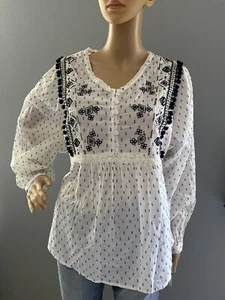 Style & Co Long Sleeve Pom Pom Design Top Size PL - Picture 1 of 5