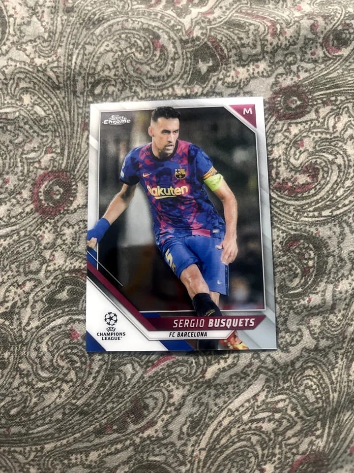 Topps Chrome 2022 Champions League Sergio Busquets FC Barcelona No.42 - 1 Card - Image 1 of 1