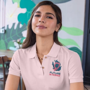 Polo Future Is Mujer Mujer Piqué, Camisa Feminista, Mujer Up Shirt, Girl Po - Imagen 1 de 1