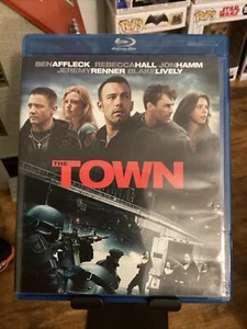 The Town Blu-Ray Disc EXCELLENT CONDITION Ben Affleck Blake Lively - Picture 1 of 3