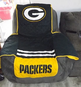 ๐ NFL Green Bay Packers Recliner Chair Cover Furniture Protector Pegasus Decor - Picture 1 of 3