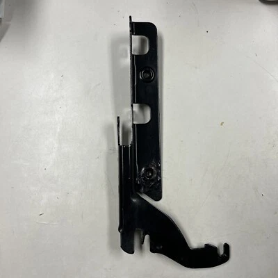 Bisagra de puerta para lavavajillas KitchenAid: derecha WP8534853 Foto 1 de 4