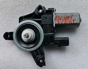 2020 RAM 1500 LEFT Front DRIVER DOOR WINDOW MOTOR  - Picture 1 of 4