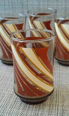 Juego de 4 + 1 vasos pequeños de jugo vintage años 70 marrón y crema a rayas ámbar 5 oz Foto 1 de 3