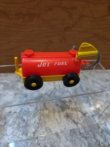 Vintage Fisher Price Little People Flughafen #996 Ersatzteil Jet Fuel Auto - Bild 1 von 6