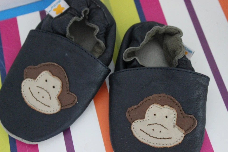 Mini Star Infantil Bebé Cuna Zapatos~MONO~Talla 6-12 M~Negro~ Foto 1 de 4