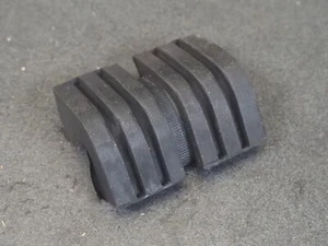 DAMPER, LOCATING 2 YAMAHA FZR400U 1988 1HX-24182-00 20360 - Picture 1 of 5