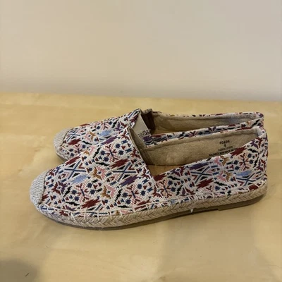 Minnetonka Zapatos Mujer Talla 8 Multicolor Patrón Sin Cordones Alpargata Planos Boho Foto 1 de 4