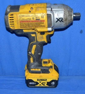 DeWalt DCF899 20V MAX XR Brushless High Torque Impact Wrench w/ 4Ah Battery - Picture 1 of 2