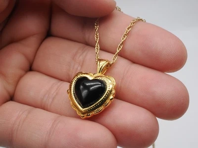 Colgante de ónix de plata de ley 925 enchapado en oro con recuerdos de cremación de corazón Foto 1 de 4