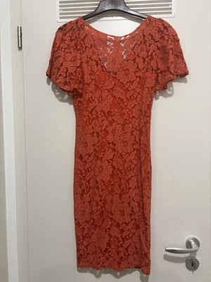 Festliches Kleid mit Spitze, Größe 36, Paper Dolls - Bild 1 von 4