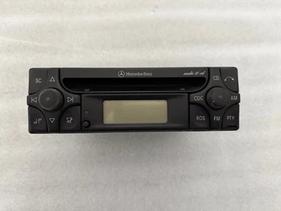 AUTORADIO MERCEDES AUDIO10 CD MF2199 - Immagine 1 di 4