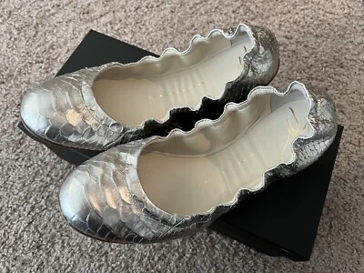 GIUSEPPE ZANOTTI Sello Pitón Plateado Mujeres Ballet Zapatos Planos Metálicos 37.5 7.5 Foto 1 de 4