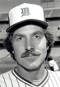 1981 Vintage Photo Denver Bears minor league baseball player Dan Briggs - Picture 1 of 2