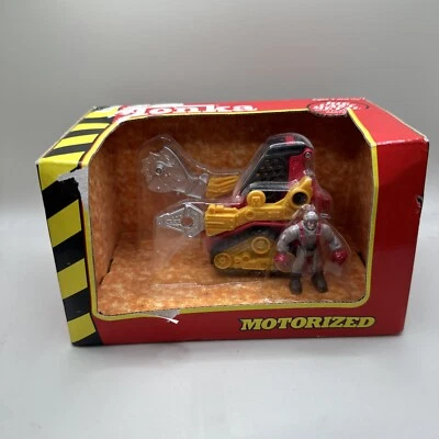 Cortadora de camino motorizada Tonka Joe de metal fundido a presión de colección de Maisto 2000 minicargadora Foto 1 de 4