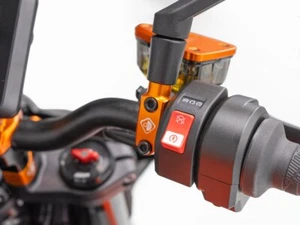 DBK Triumph Street Triple 765-S-R-RS Brembo Masterzylinderklemme M10 rechts ha... - Bild 1 von 1
