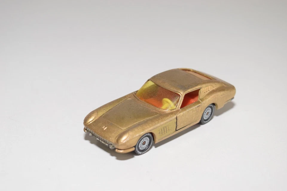 V 1:60 SIKU V269 V 269 FERRARI BERLINETTA 275 GTB ORO 275GTB EXCELENTE ESTADO. 3 Foto 1 de 4