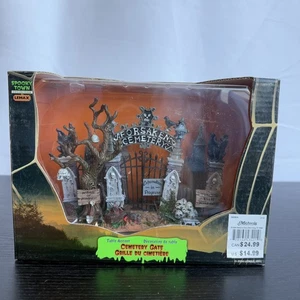 2004 Lemax Spooky Town Forsaken Cemetery Gate Black Fence Halloween, Retired - Picture 1 of 7
