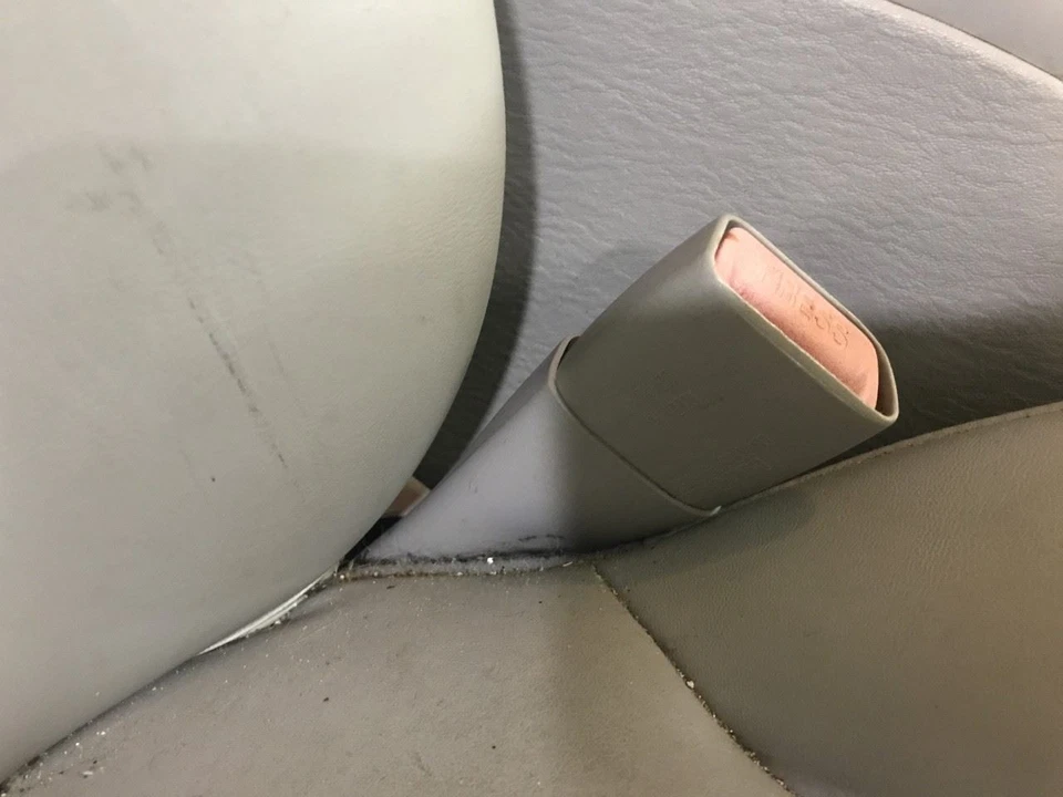 Seat Belt Front Bucket Seat Driver Buckle Fits 04-08 PACIFICA 2645848 Foto 1 de 1