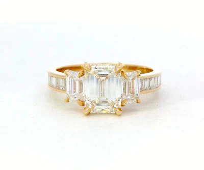 GIA 14k Yellow Gold 3.01ctw Emerald Cut Diamond 3-Stone Engagement Ring - Image 1 of 4