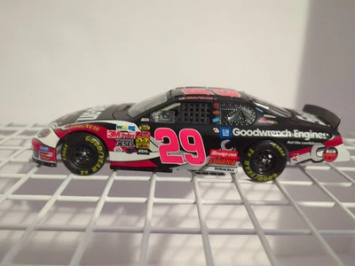 NASCAR #29 KEVIN HARVICK 2004 COCHE FUNDIDO A PRESIÓN ESCALA 1:24 Foto 1 de 4
