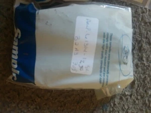 NUOVO LOTTO di 250 Mate N Lock Contatto Crimpare Presa Terminale Stagno 24-18 # AMP 61314-1 - Foto 1 di 3