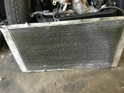 08-10 Estación de radiador de refrigeración refrigerador BMW 535i E60 Wgn OS Foto 1 de 4