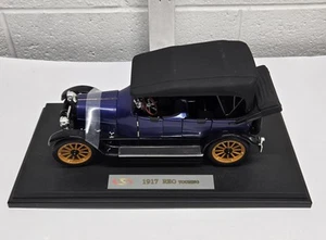 Signature Models 1917 REO Touring, mit Top 1/18 - Bild 1 von 13