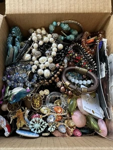 10lb Mixed Mystery Craft Jewelry Lot #201 - Picture 1 of 4