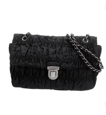 Bolso de hombro Prada 2011 negro con cadena Tessuto Gaufre Foto 1 de 4