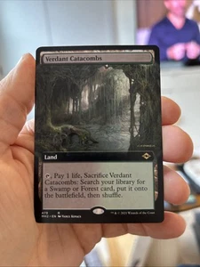 MTG Magic The Gathering Modern Horizons 2 NM Extended Art Verdant Catacombs - Picture 1 of 2