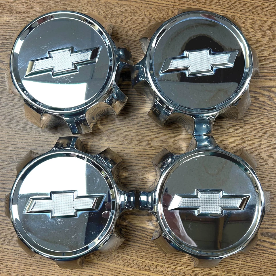 7" Chevrolet Silverado 2500, 3500 SRW Chrome OEM Center Cap #84776571 set - Изображение 1 из 2