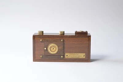 Zero Image 6x9 Wooden Pinhole Camera Limited Edition of 2000 antique vintage  - Image 1 of 4