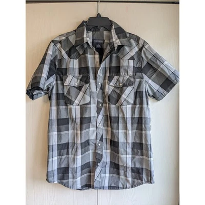 Renegade Men's Short Sleeve Plaid Button Down Gray Shirt Size M - Image 1 of 4